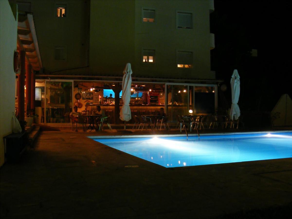 Australia Hotel Gazi Exterior foto