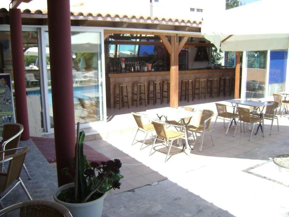 Australia Hotel Gazi Restaurant foto